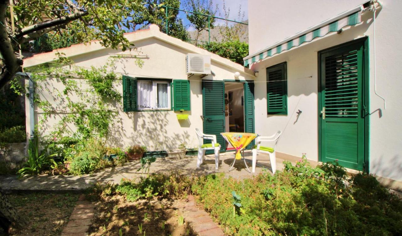 Seaside Apartment Omis Exterior photo